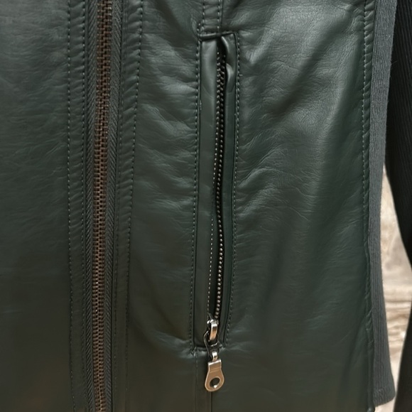 Forest Green Jacket - Picture 4 of 10